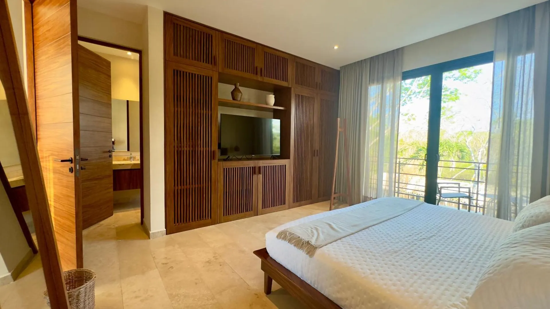 Casa Laak, Luxury Villa, 5 Bedroom 7 Bt, Heated Pool Tulum Mexico