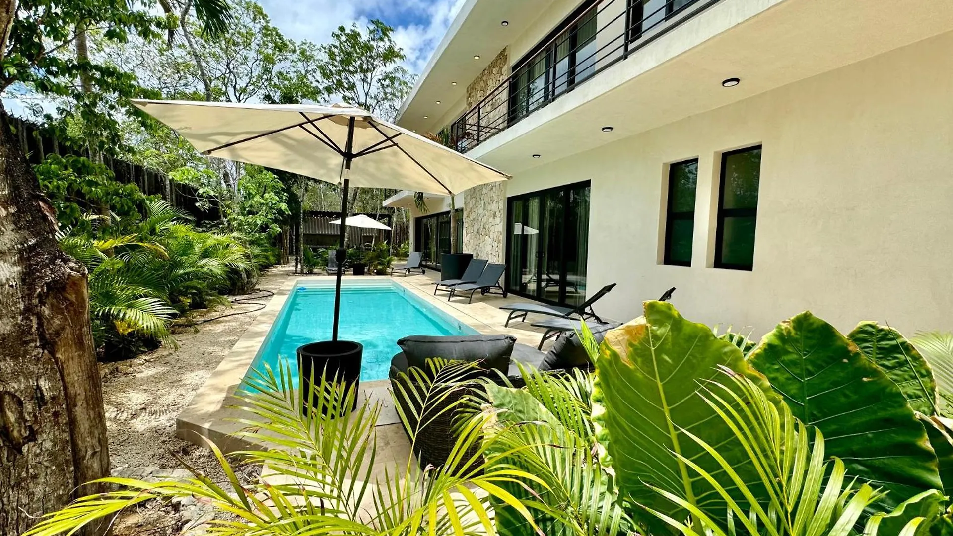 Villa Casa Laak, Luxury Villa, 5 Bedroom 7 Bt, Heated Pool Tulum