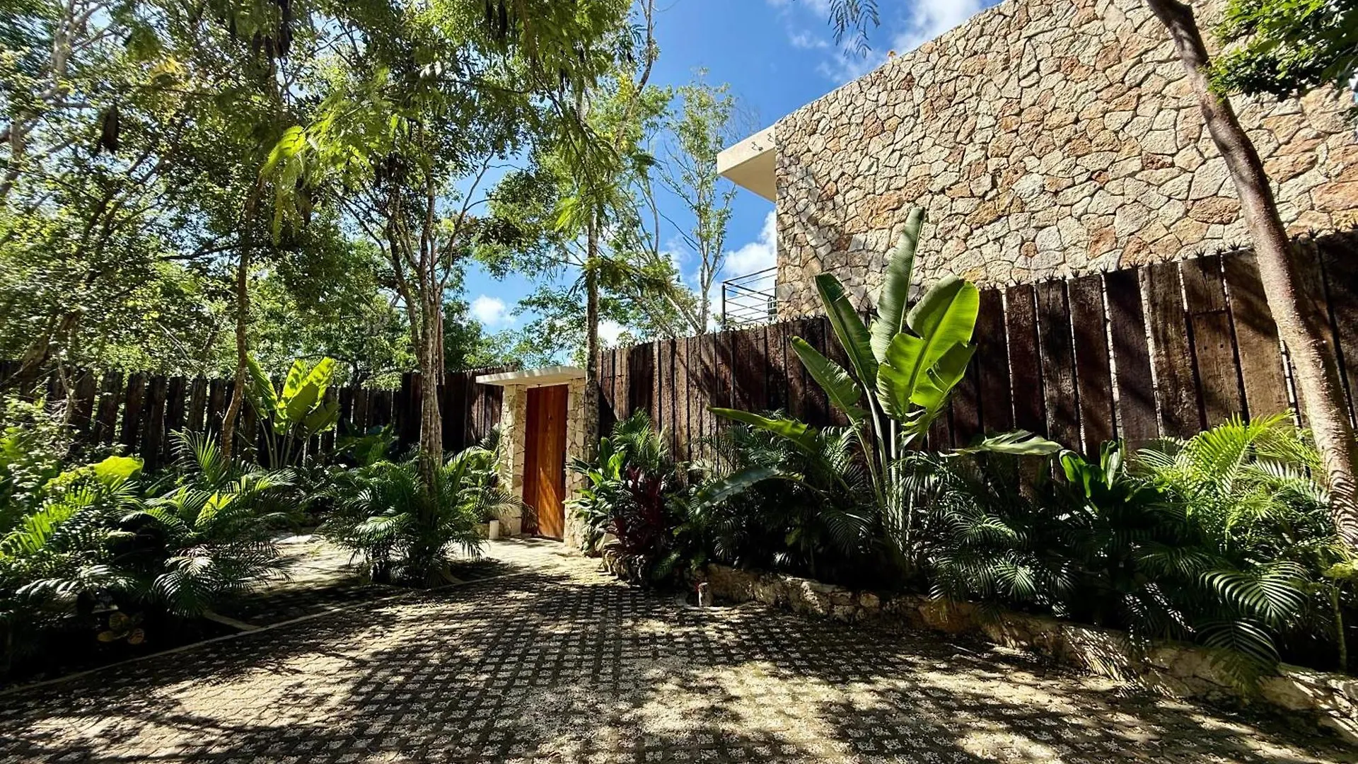 Villa Casa Laak, Luxury Villa, 5 Bedroom 7 Bt, Heated Pool Tulum